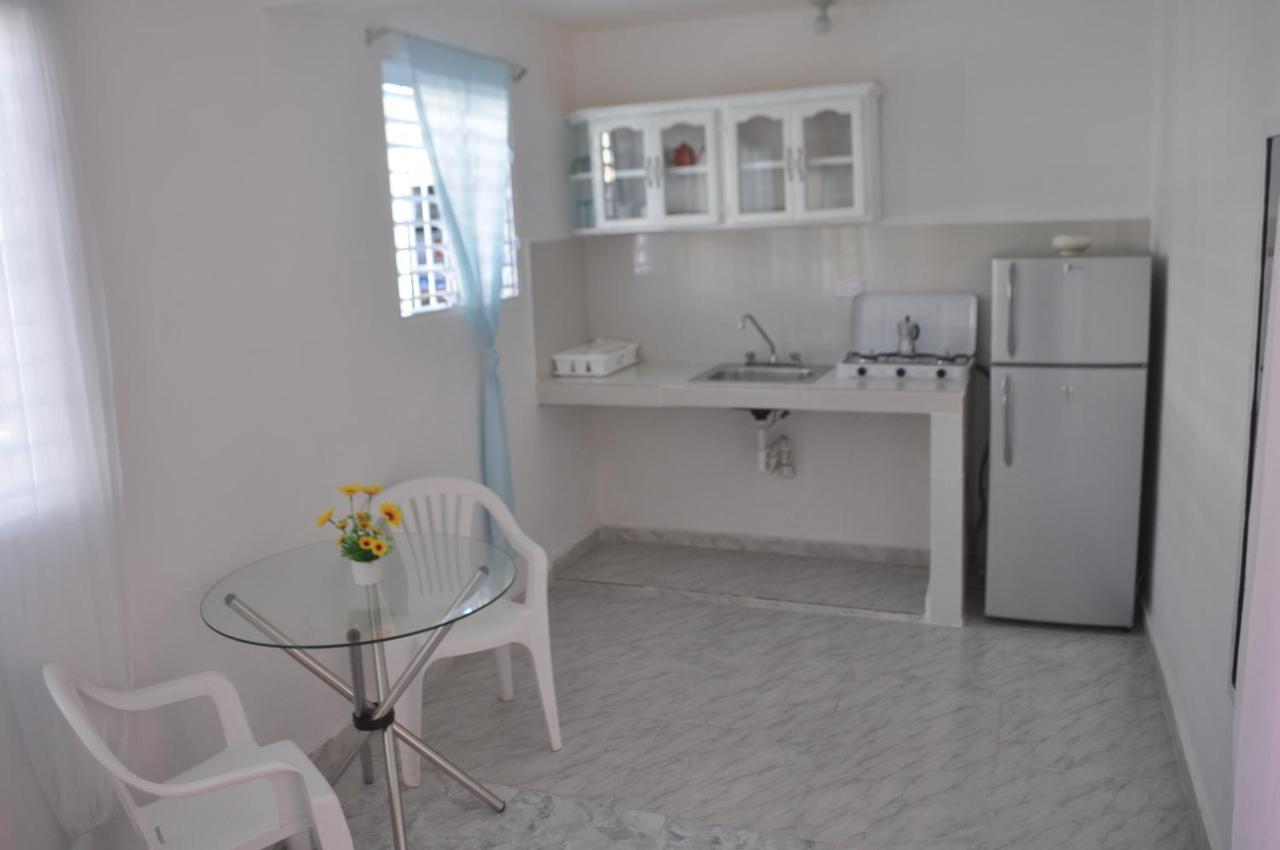Residencial Lucy Boca Chica Exterior foto